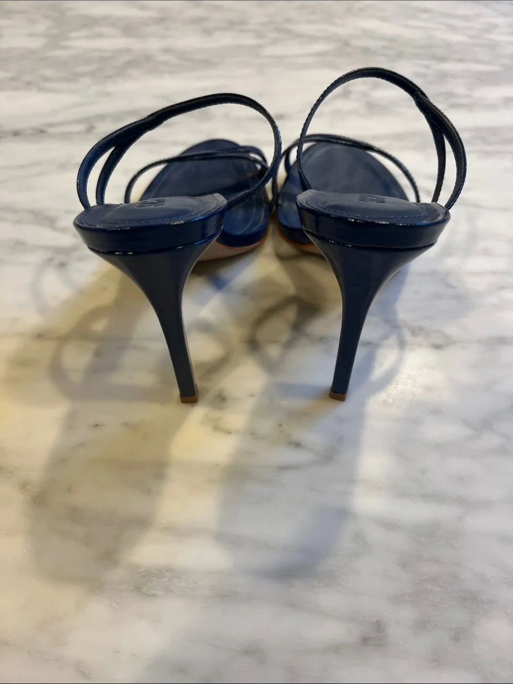 SCHUTZ elegant navy